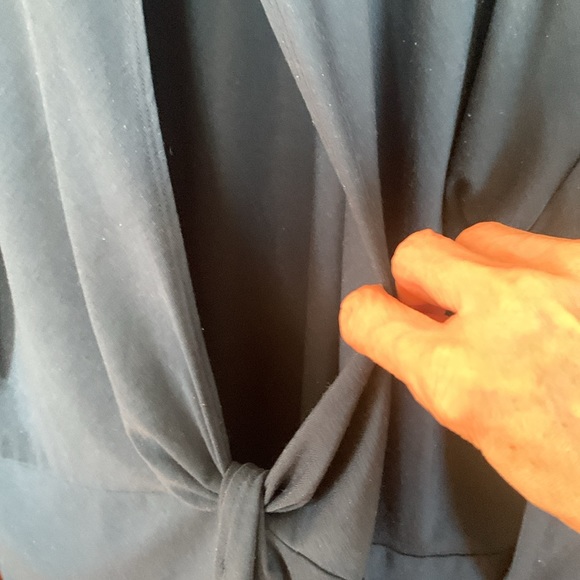 Athleta active top - Picture 6 of 9